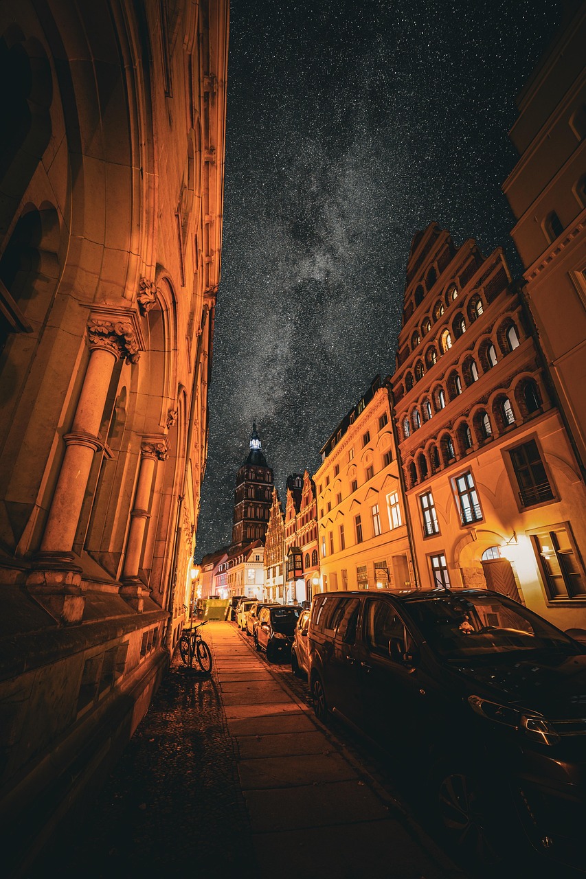 Mobile Wallpaper City Buildings HD Wallpaper #2482